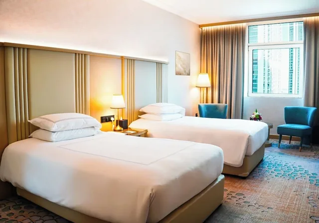 غرفة كلاسيكية بسرير كينج، Swissotel Al Murooj Dubai 4/10