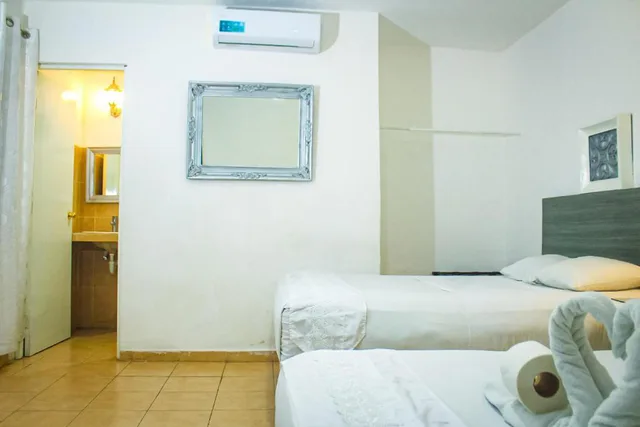 غرفة سوبيريور رباعية بإطلالة على الحديقة، Hotel Palacio Canton 1/7