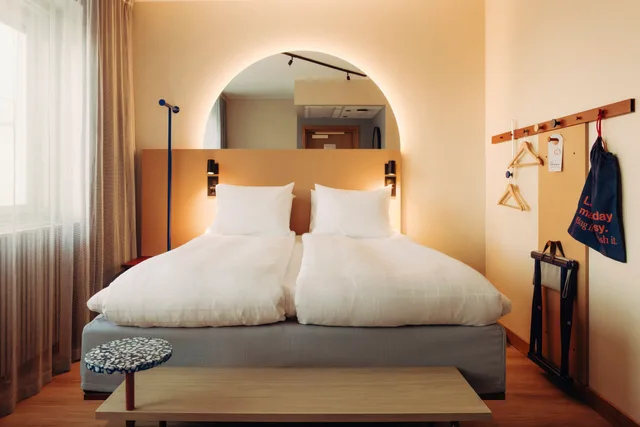 غرفة بسريرين منفصلين وسرير كوين، Comfort Hotel Helsingborg 2/2