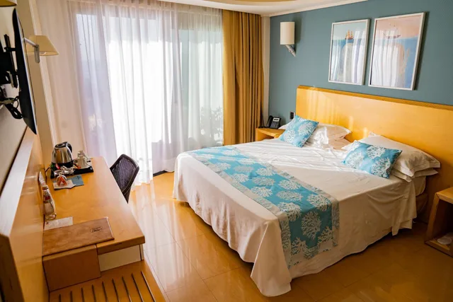 Room, Double Bed, Balcony, Panoramic Hotel Taormina 3/5