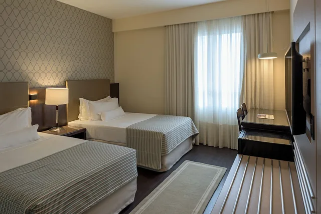 Superior Twin, Bourbon Curitiba Hotel & Suites 1/8