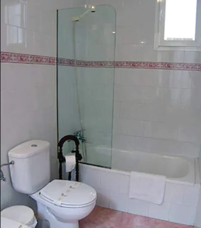 Family, 1 Double and 1 Single Bed, Casa Palacio Don Pedro 4/6