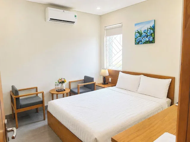 غرفة ديلوكس بسرير كوين بإطلالة على المدينة، Anh Villa Hotel 6/6