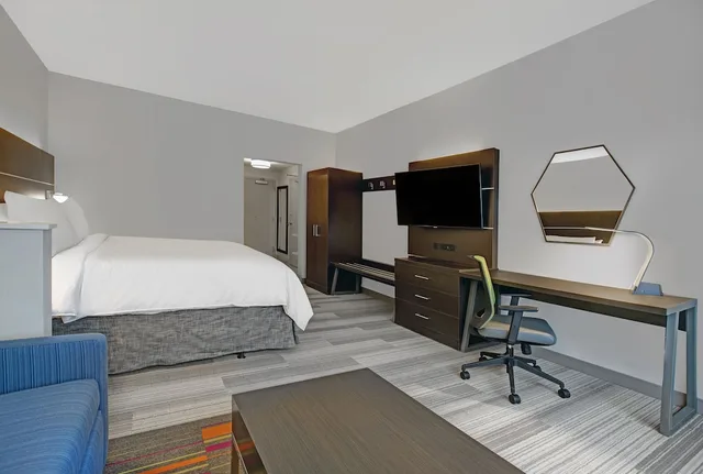 غرفة قياسية بسرير فردي، Holiday Inn Express Milwaukee Downtown 3/4