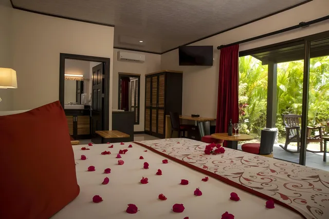 Premium, Suite, King Bed, Arenal Manoa And Hot Springs 2/2