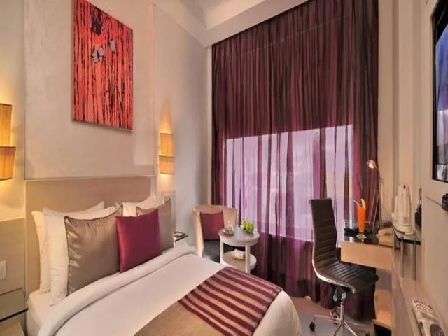 Superior, Twin Beds, THE ASHTAN SAROVAR PORTICO 3/6