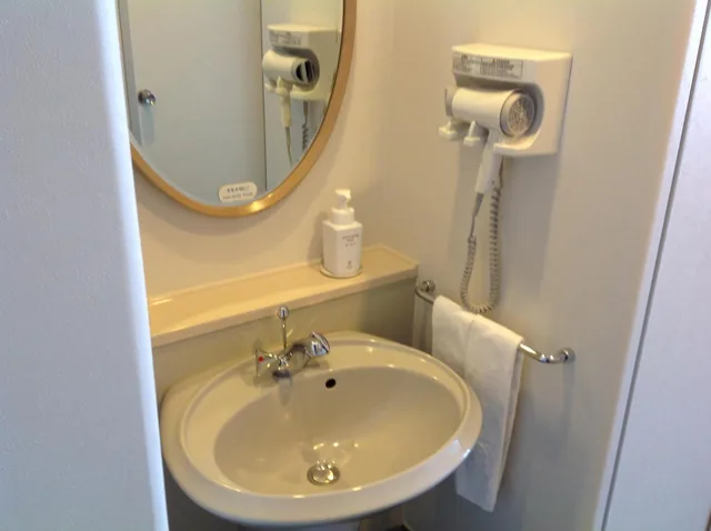 غرفة بسريرين منفصلين للمدخنين، Shin Furano Prince Hotel 10/10