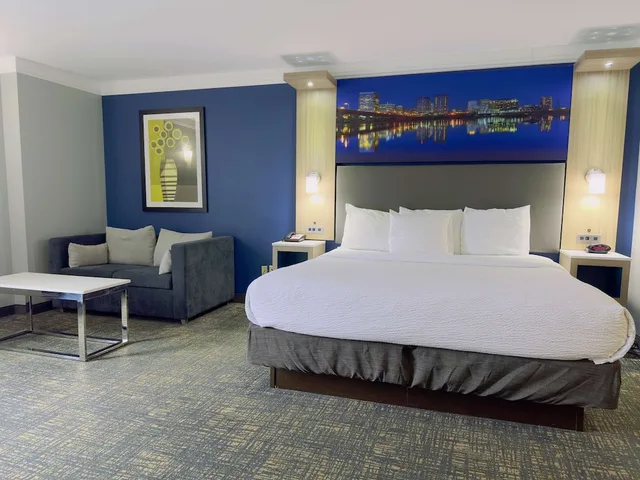 غرفة قياسية بسرير كينج بمطبخ لذوي الإعاقة، Best Western Plus Glen Allen Inn 2/10