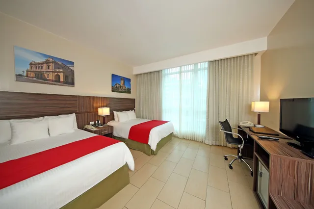 غرفة ديلوكس بسريرين مزدوجين، Victoria Hotel and Suites Panama 2/5