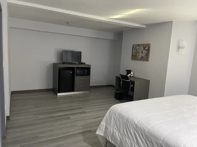 غرفة بسرير كينج، Quality Inn and Suites Richardson-Dallas 8/10