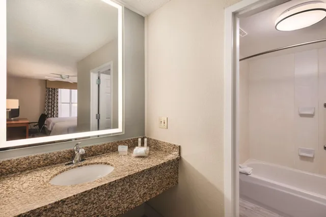 جناح بسريرين مزدوجين بغرفتي نوم لذوي الإعاقة، Homewood Suites by Hilton Orlando-International Drive/Convention Center 2/2