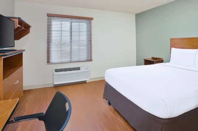 غرفة قياسية بسرير مزدوج، WoodSpring Suites Columbus Urbancrest 1/3