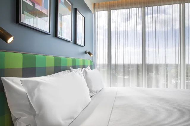 جناح بسرير كينج في طابق مرتفع، HOLIDAY INN WERRIBEE 5/7
