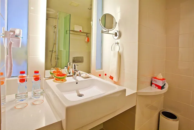 Harris Deluxe، Harris Hotel & Convention Gubeng 9/9