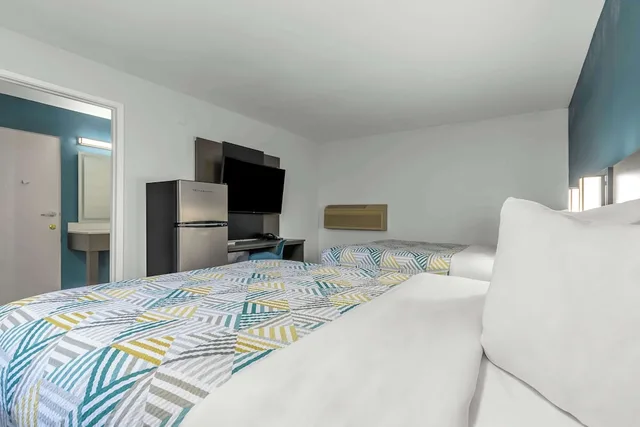غرفة قياسية بسرير كينج، Studio6 Suites Madera, CA - Yosemite 2/9