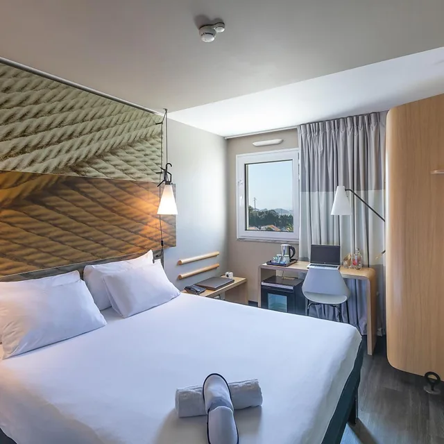 Superior, Double Bed, Sea or River View، Ibis Porto Gaia 1/9