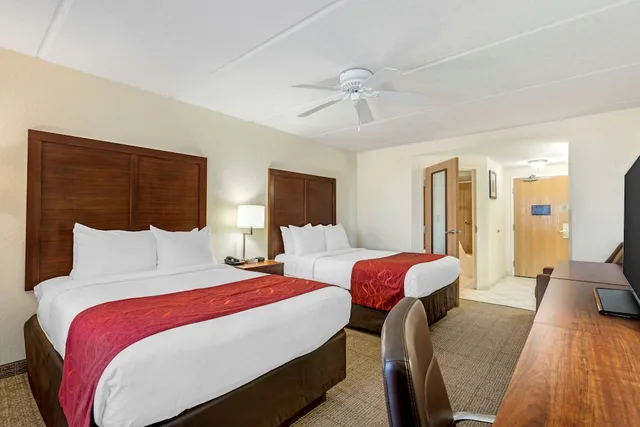 Room, 2 Queen Beds, Accessible, Comfort Inn Kissimmee Lake Buena Vista South 4/10