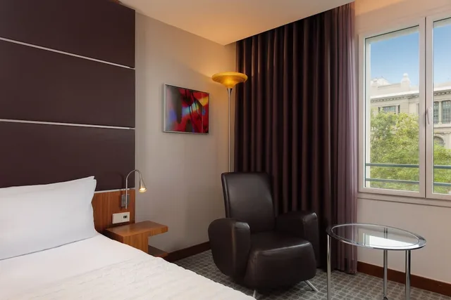 غرفة ديلوكس بسرير كينج، Le Meridien Barcelona 7/10