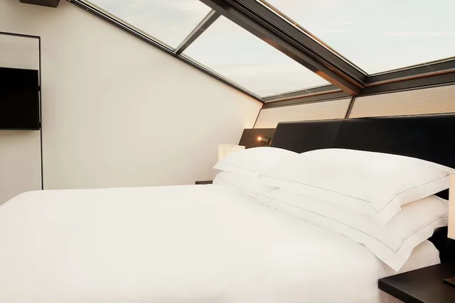 Loft, Suite, King Bed, Hilton Lake Como 5/10