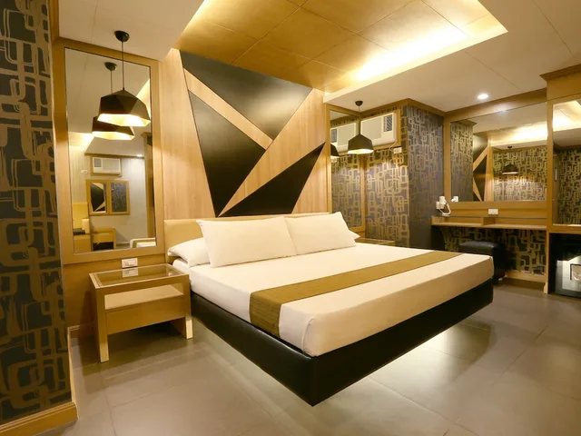 جناح بسرير كوين، Hotel Ava Malate, Manila 3/10