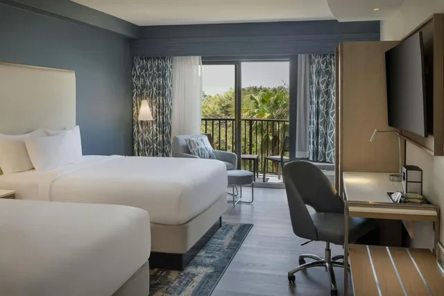 غرفة بسريرين كوين بشرفة، Courtyard by Marriott Sandestin at Grand Boulevard 10/12