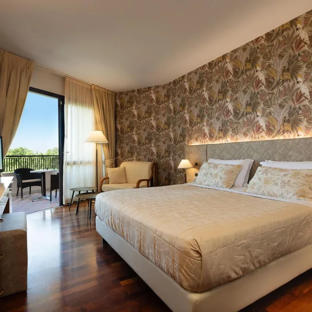 غرفة قياسية بشرفة، Savoy Beach Hotel & Thermal Spa 3/10