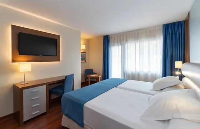 غرفة بسرير مزدوج، MS Maestranza Malaga Centro 2/4