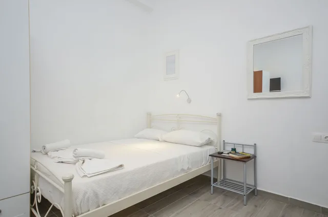 استوديو سوبيريور بسريرين مزدوجين وسرير بطابقين، Depis Suites & Apartments 1/3