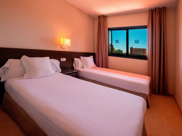 شقة بأربعة أسرّة بشرفة بغرفتي نوم مع أريكة، Fuengirola Beach Aparthotel 1/10