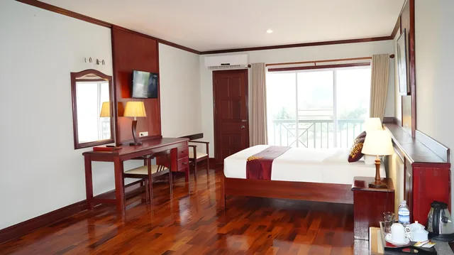 Deluxe, Double Bed, Vansana Vang Vieng 1/2