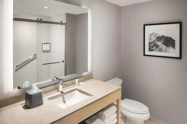 غرفة بسرير كينج مع أريكة، Hyatt Place South Reno 3/3
