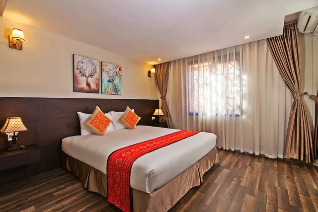 جناح عائلي بسرير كينج وسرير كوين بغرفتي نوم مع أريكة، Lacasa Sapa Hotel (Ex. Hoang Ha Sapa Hotel) 3/10