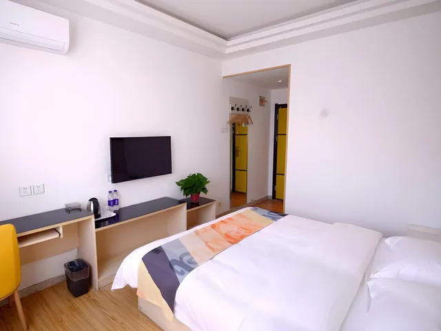 Fashion, Superior, Double Bed، Shell Xingtai Railway Station South Xinhua Road Hotel 2/2