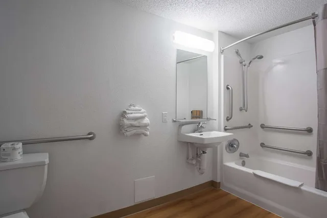 غرفة قياسية بسريرين كوين للمدخنين، Motel6 Kingman, AZ - Route 66 West 7/7