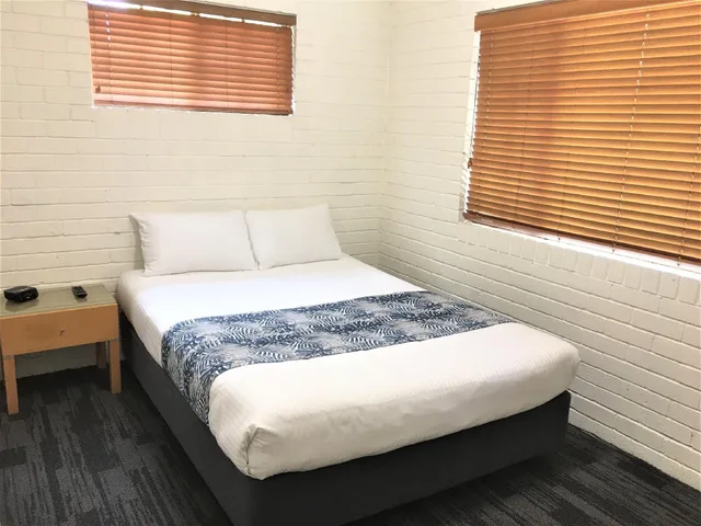 جناح ديلوكس، IPSWICH COUNTRY MOTEL 1/1
