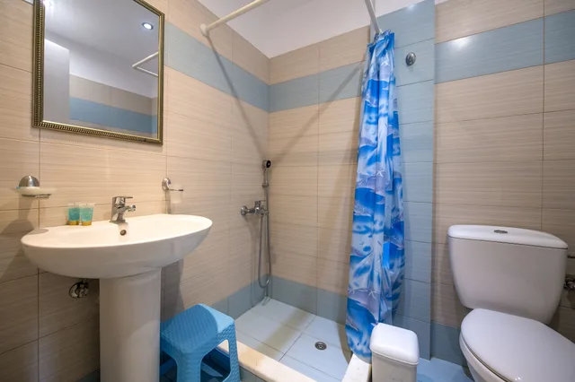 Room, Triple, 1 Queen and 1 Single Bed, Beach View, Sun Hotel Kineta 1/2