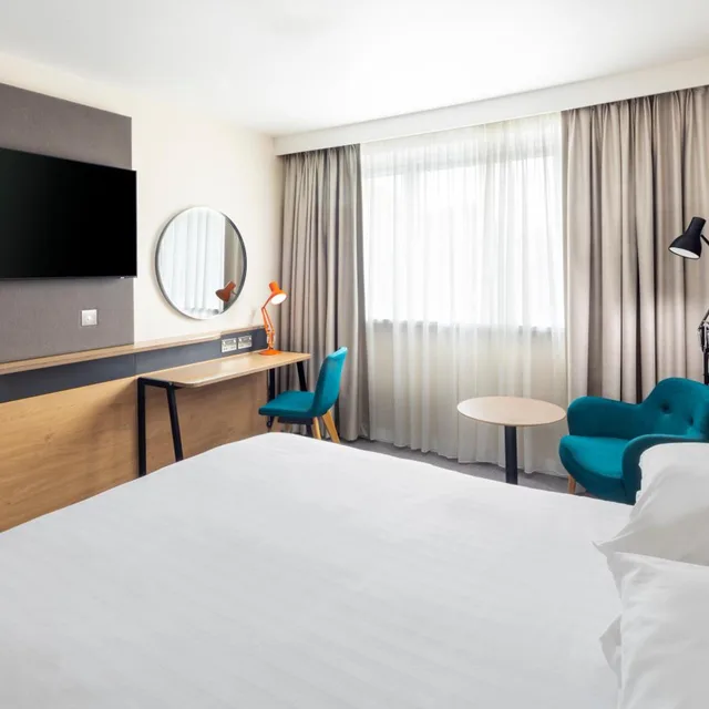 غرفة قياسية بسرير مزدوج، Holiday Inn Gatwick Airport 3/5