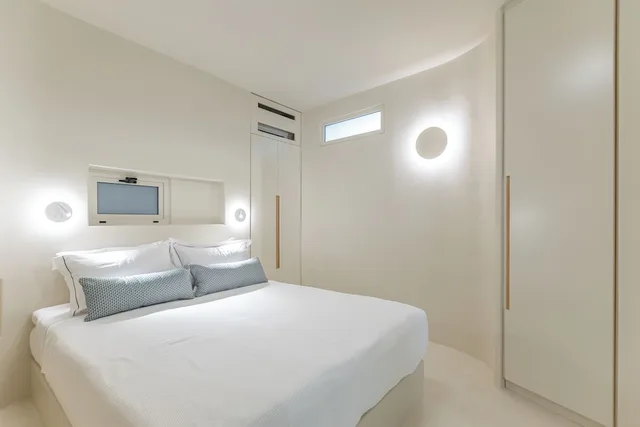 Semi Basement, Deluxe, Apartment, Double Bed, Antony Suites 2/10