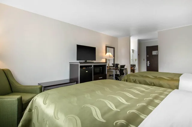 Standard, 2 Queen Beds, Quality Inn Russell, KS 8/10