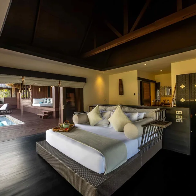 Pool, Sunrise, Villa، Cauayan Boutique Private Island 1/3