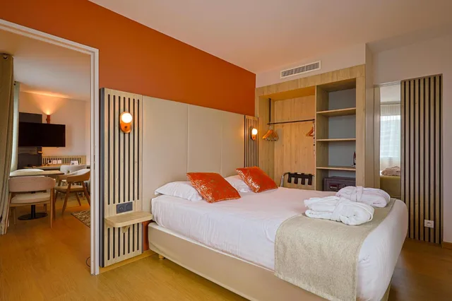 جناح سوبيريور بسرير كوين مع أريكة، Seven Urban Suites Nantes Centre 1/1