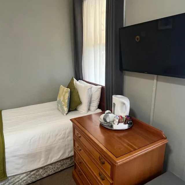 غرفة بسريرين منفصلين، Sorrento Hotel 5/9