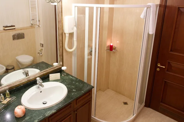 جناح جونيور بسرير كينج، Crystal Palace Boutique Hotel 10/10