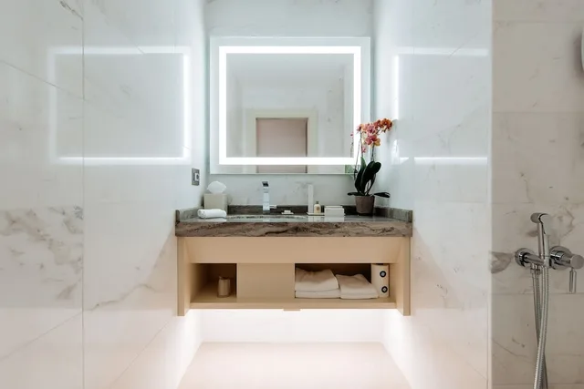 Augusto, Suite, King Bed، Aleph Rome Hotel Curio Collection by Hilton 7/10