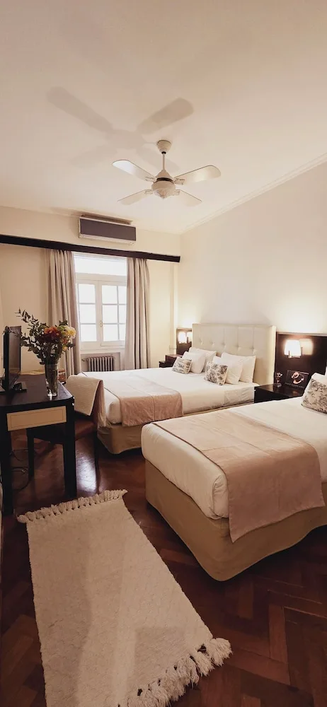 غرفة سوبيريور ثلاثية بسرير كوين وسرير فردي، ULISES RECOLETA SUITES 1/10