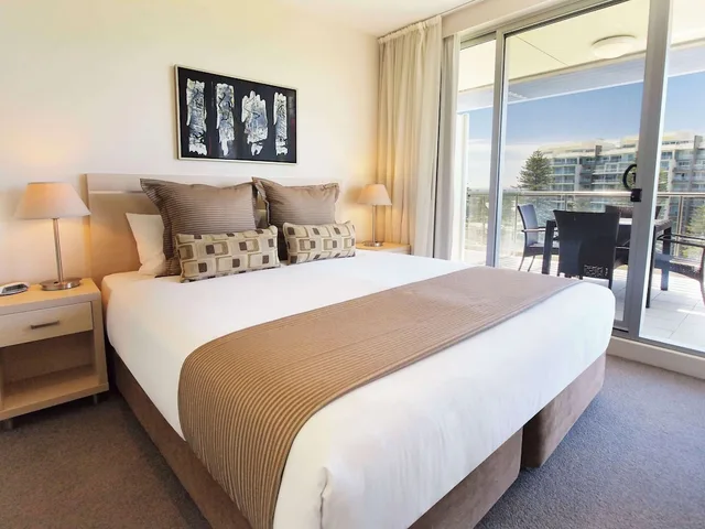 شقة بسرير كينج وسرير كوين وسريرين منفصلين بـ3 غرف نوم، Oaks Glenelg Plaza Pier Suites 1/6