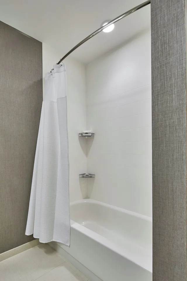 جناح بسريرين كوين مع سرير سحّاب إضافي لذوي الإعاقة، SpringHill Suites by Marriott Charlotte at Carowinds 6/8