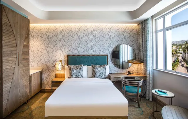 غرفة قياسية بإطلالة على المسبح، Suncoast Hotel And Towers 2/2