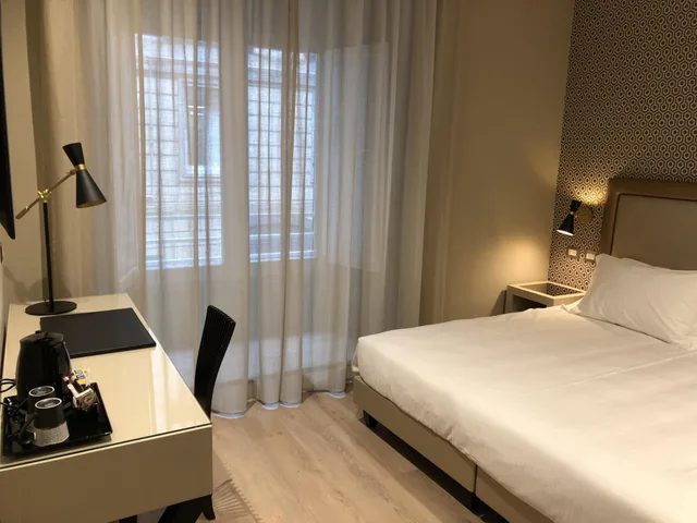 غرفة ديلوكس بسرير مزدوج أو سريرين منفصلين، Caruso Place Boutique Wellness Suites 2/2