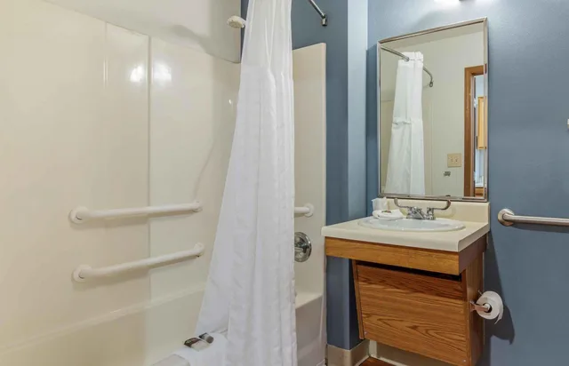غرفة بسريرين مزدوجين، Extended Stay America Select Suites - Fayetteville - West 7/7